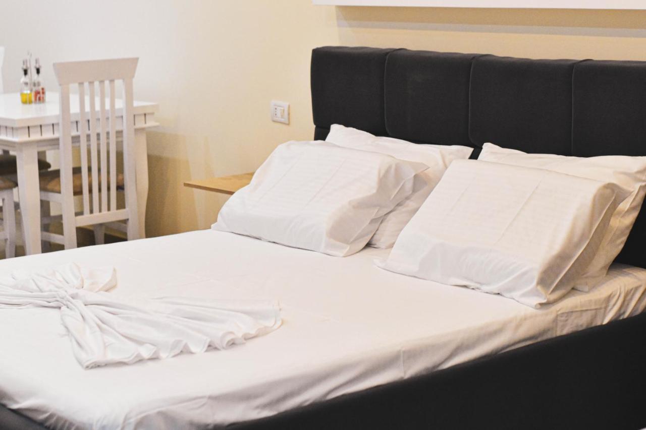 גולם Delmar Apartments מראה חיצוני תמונה